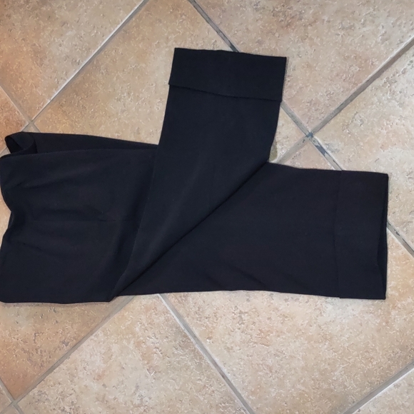 Virtue Cuffed Crop Pants - Picture 8 of 9